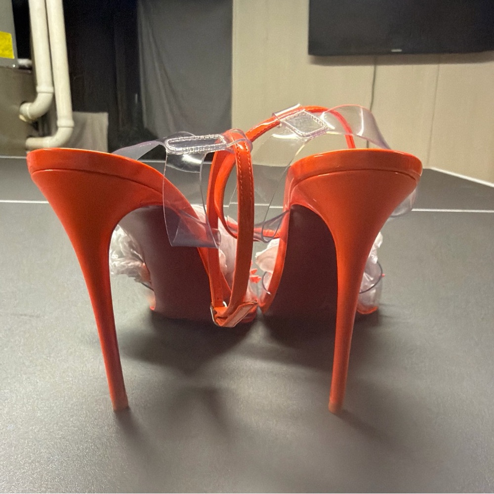 Christian Louboutin Spikoo PVC Fluo Neon Orange AnkleStrap‎ Sandal Pumps NWOT 39 - Picture 10 of 10